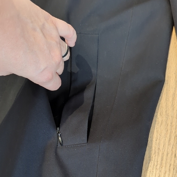 Jones New York Black Trench Coat with Long Sleeves and Relaxed Fit - Picture 6 of 16